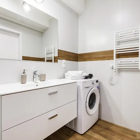 Aparthotel Pilice - Basen, Sauny, Atrakcje Dla Dzieci W Cenie - 250m 3*