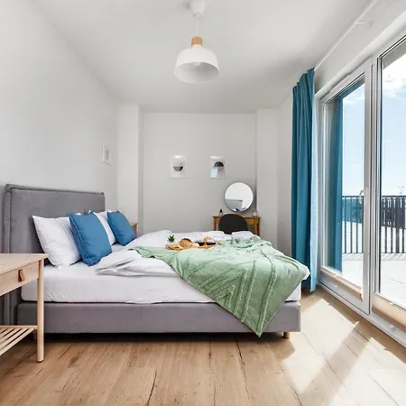 Hotel apartamentowy Pilice - Basen, Sauny, Atrakcje Dla Dzieci W Cenie - 250m 3*