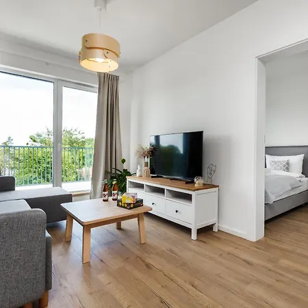 Hotel apartamentowy Pilice - Basen, Sauny, Atrakcje Dla Dzieci W Cenie - 250m