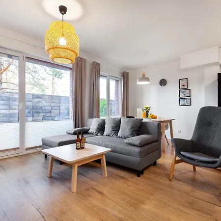 Hotel apartamentowy Pilice - Basen, Sauny, Atrakcje Dla Dzieci W Cenie - 250m